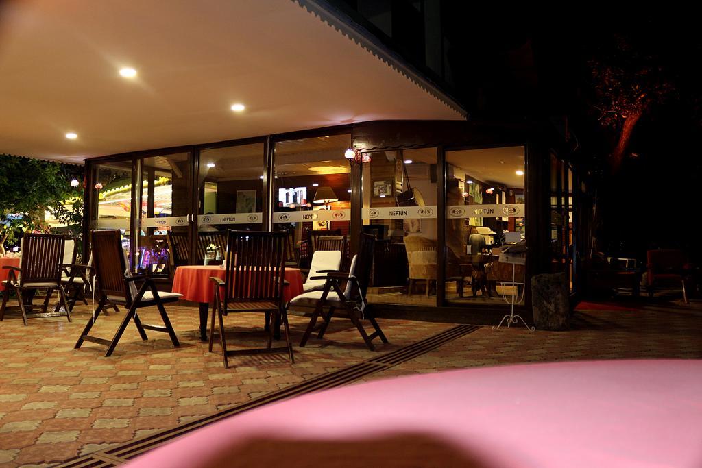 Neptun Hotel Side Luaran gambar